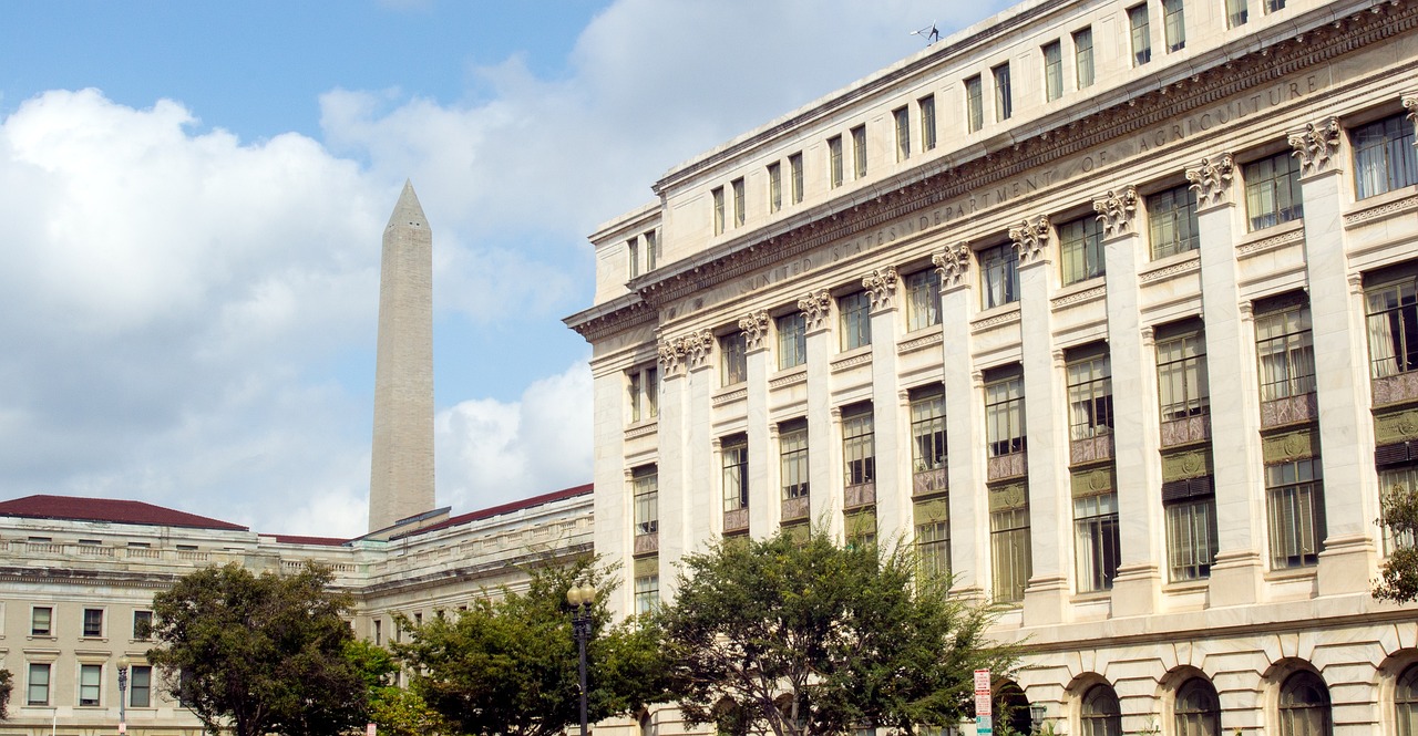 廣東建碩有限公司，卓越建設(shè)，鑄就輝煌