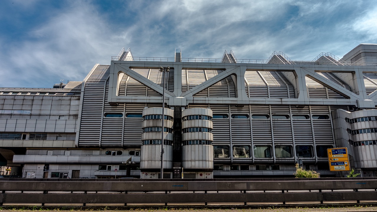 廣東和建建材有限公司，卓越品質(zhì)，共建未來(lái)